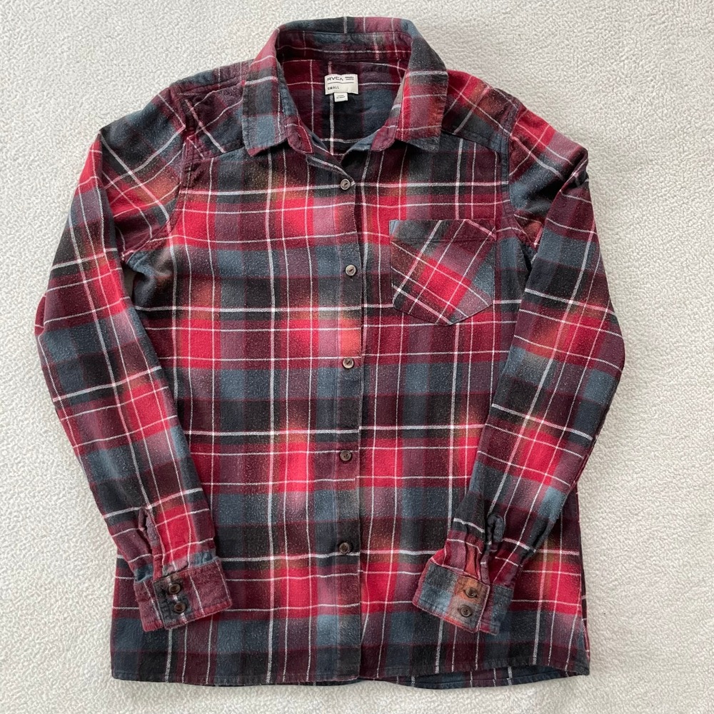 RVCA Flannel Shirt Mens Small Red Plaid Long Sleeve‎ Button Down Pocket